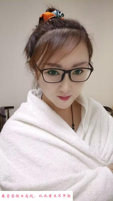 津南吾悅附近韵味少妇 第1张