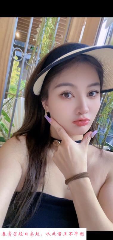 中山丰满大美妞 第1张