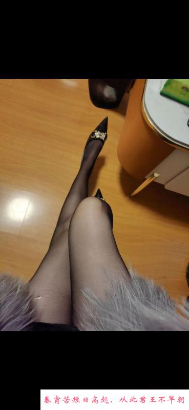 七月美女模特身材 第1张
