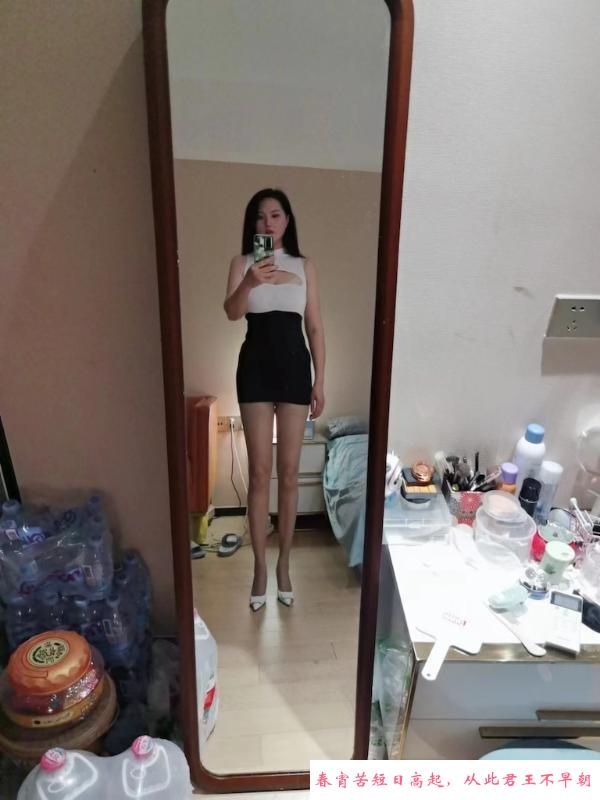 福田大臀妮妮 第2张