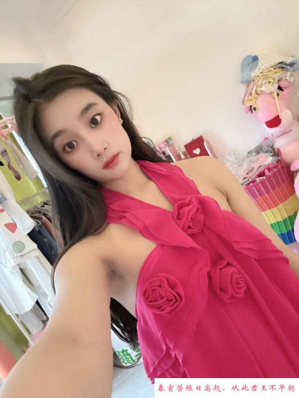 吴中万达服务控安琪 第1张