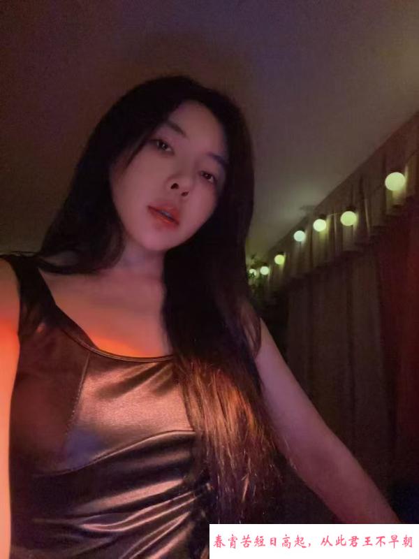 调教女王 第3张