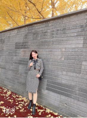 美女兜兜36c 第1张