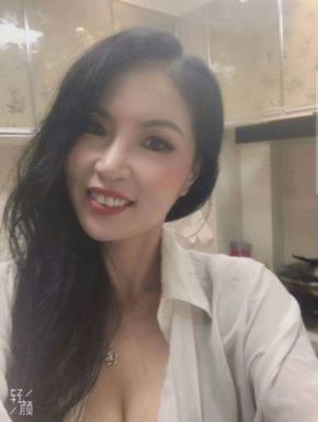 丝袜美腿少妇 第1张