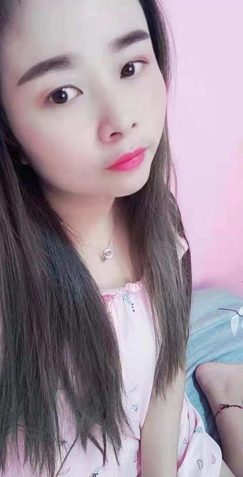 龙华汽车站婉儿 第1张
