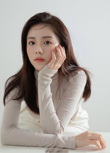 路南清纯大长腿妹子 第1张