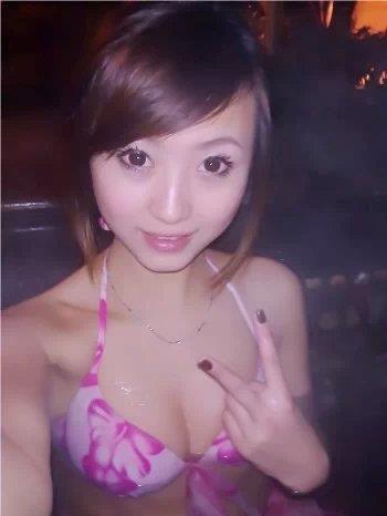 大奶肤白长腿女神级极品 第1张