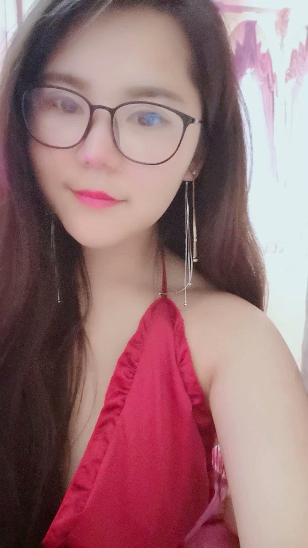 贵阳大营坡E杯妹妹，年轻有活力 第1张