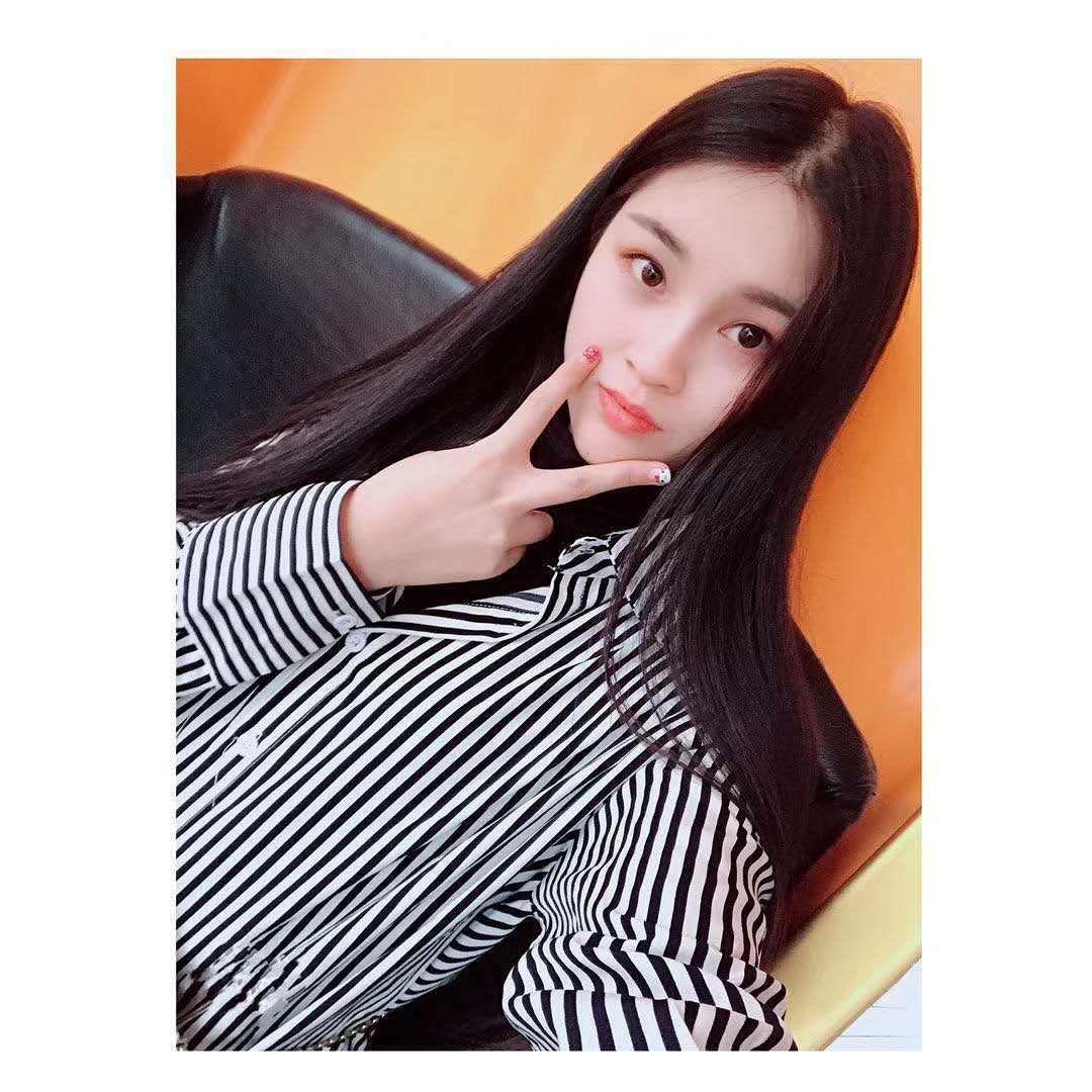 2020年8月11清纯可爱的学生妹桃子 第2张