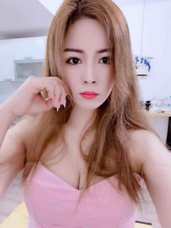 成开大厦妩媚小乔 第1张