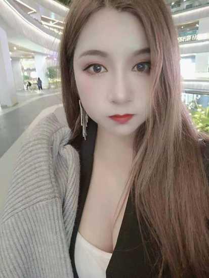 晓晓丰乳肥臀肉弹战车！操起来最爽的 第4张