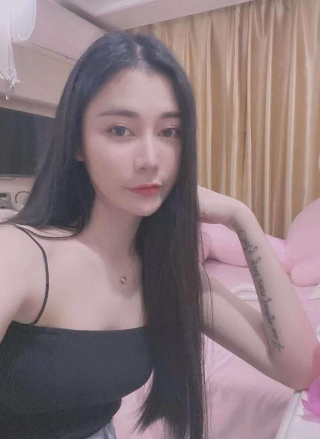 小姑娘 第1张