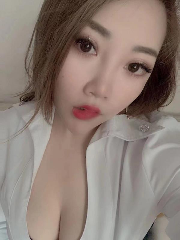 汉口大熊美女一枚 第1张