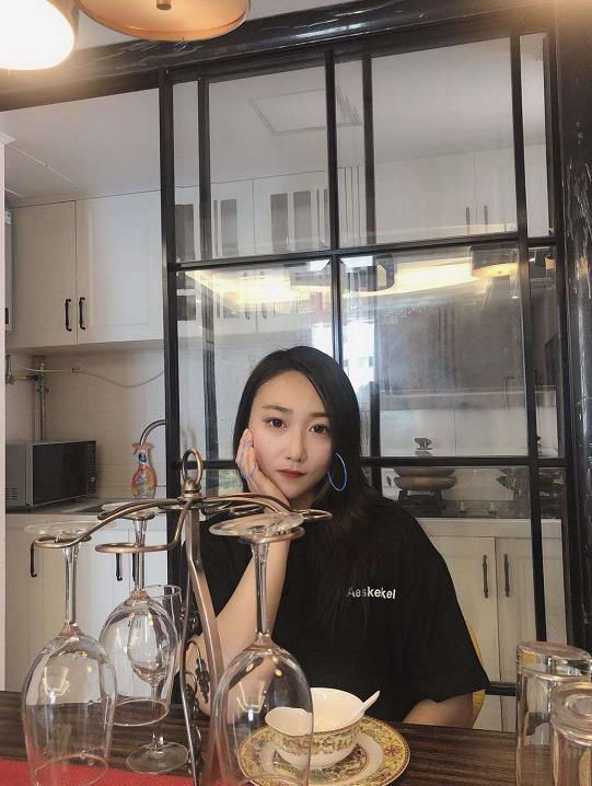 南山小白领御姐 第4张