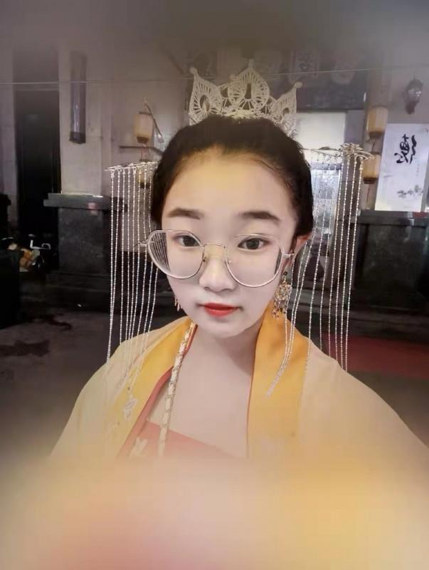 桥西区00后妹子 第1张