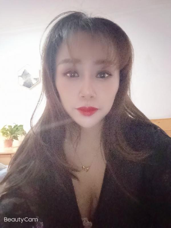 性价比的小少妇 第2张
