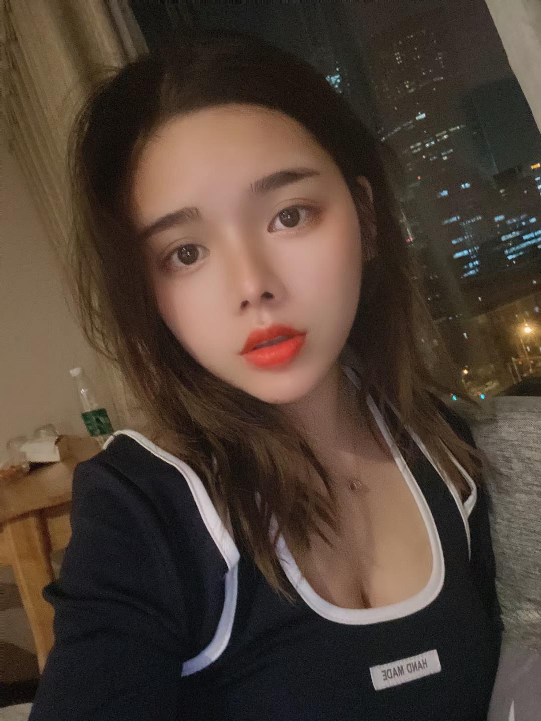 北京呼家楼自聊自做大胸小美女 第4张
