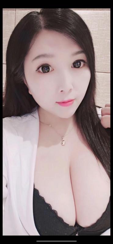 乳交南山大胸 第2张