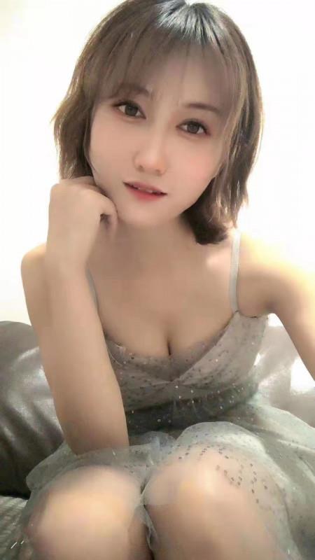 服务女王小彩儿 第3张