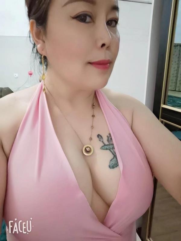 丰满熟女大屁股 第2张