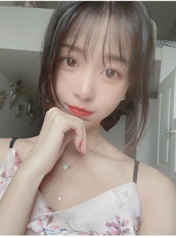 初试Fee小姐姐 第1张