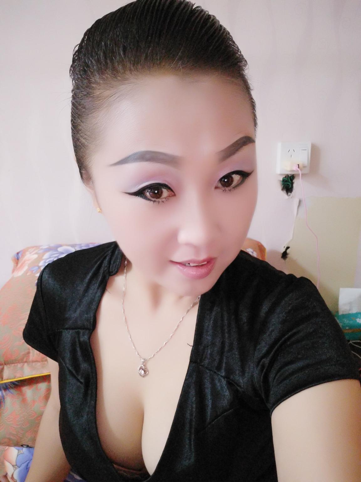 龙华区激情小少妇，刚离婚来海口，真实刺激 第2张