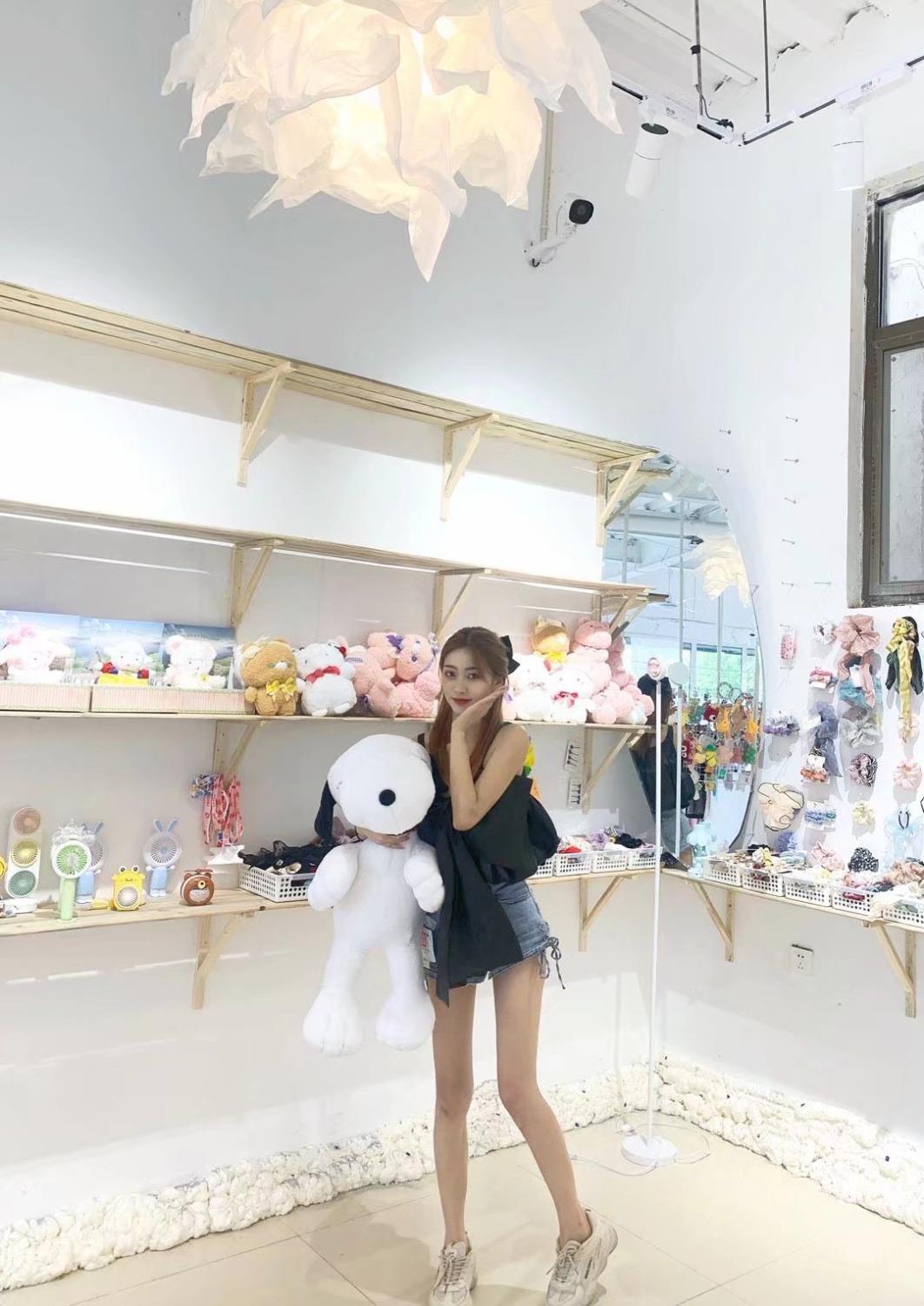 学生妹,身材好,大学兼职 第3张