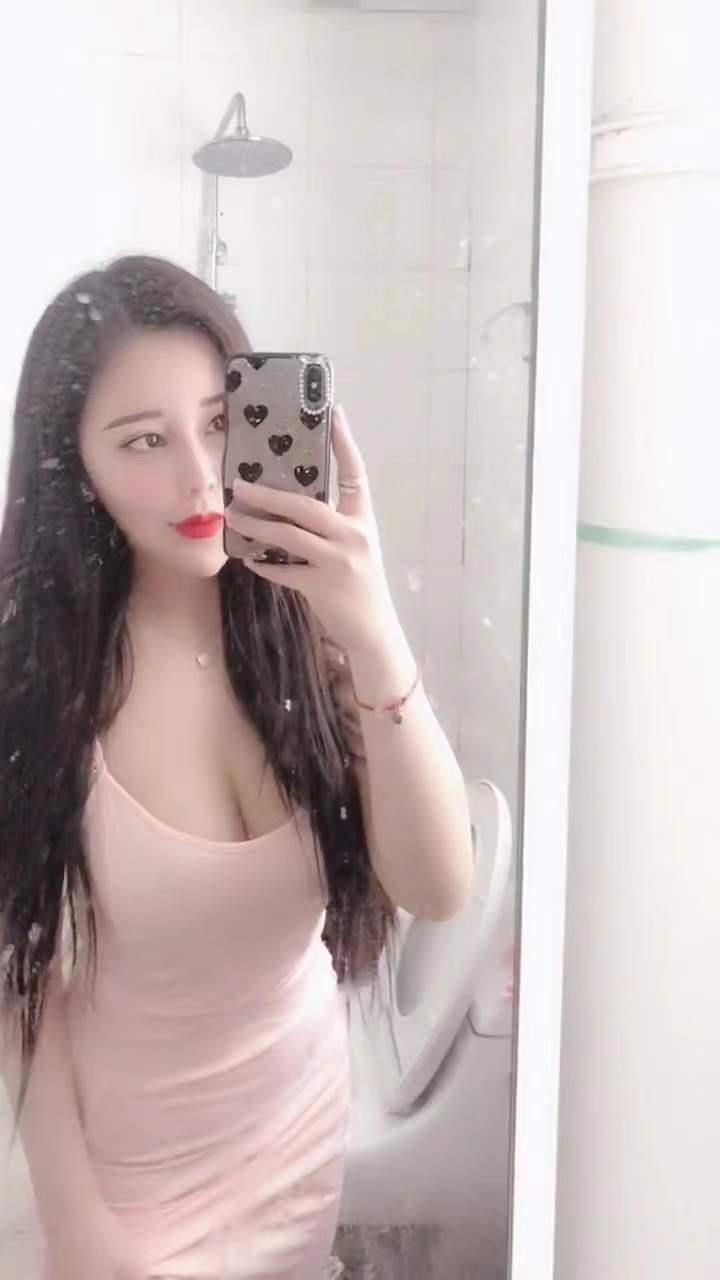 路过上海，约了一个还不错的MZ，多情风骚高颜值 第1张