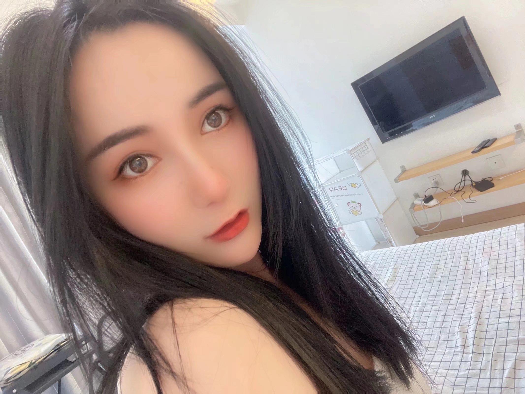 约了一个身材娇小敏感体质女友感觉的妹子 第3张
