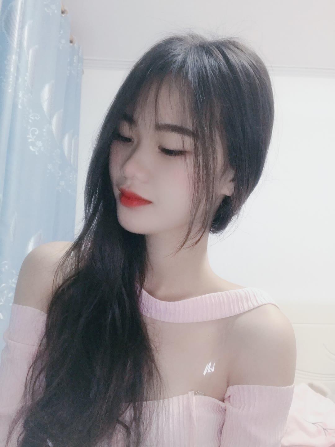 朝阳区清纯水嫩的欣怡小姐姐，搂在怀里有种初恋的感觉 第2张