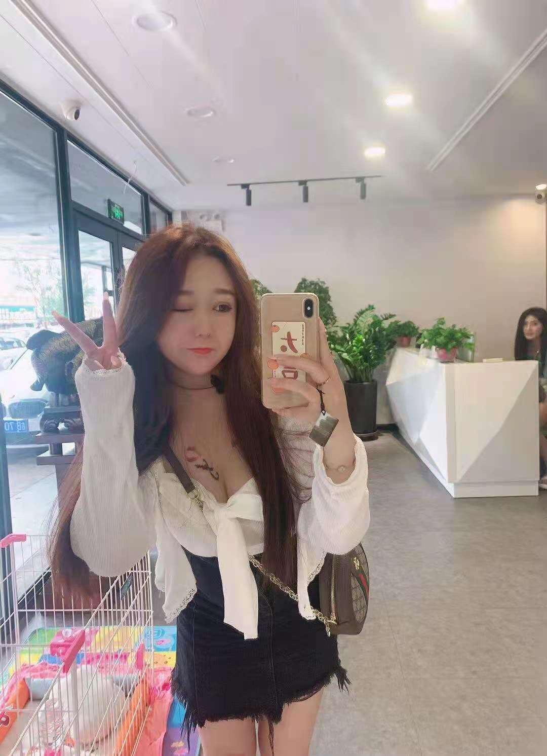小美妹妹，一对极品波，颜值也不错 第4张