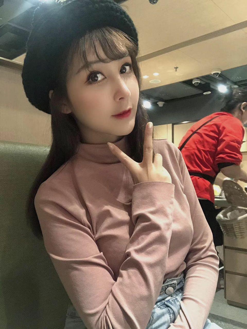性感小美女身材很棒 第1张